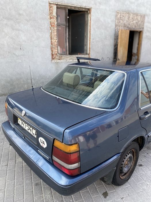 Авто Lancia Tema