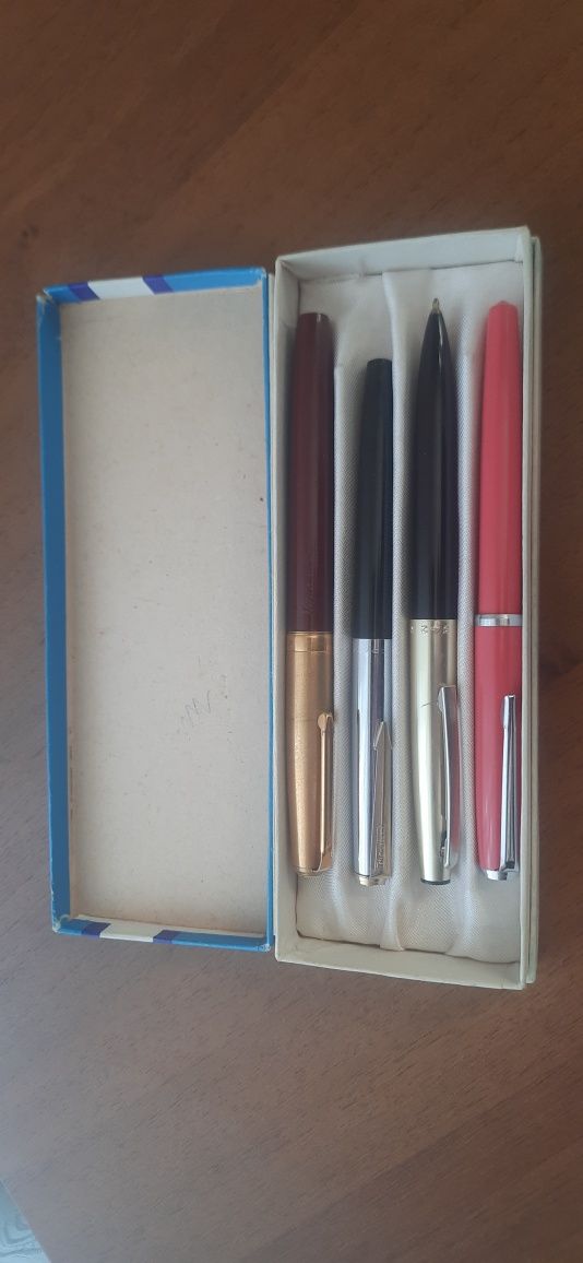 Ручки для писання, чорнильні та шарикові, німецькі та ссср