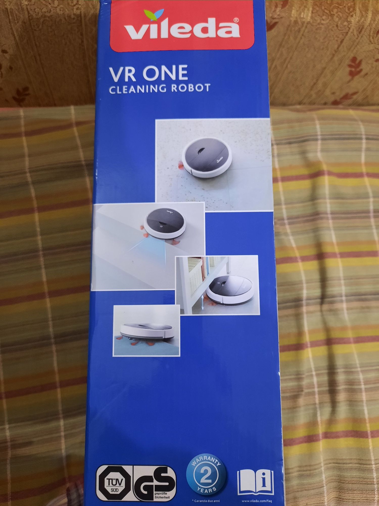 Робот пилосос VR One Vileda