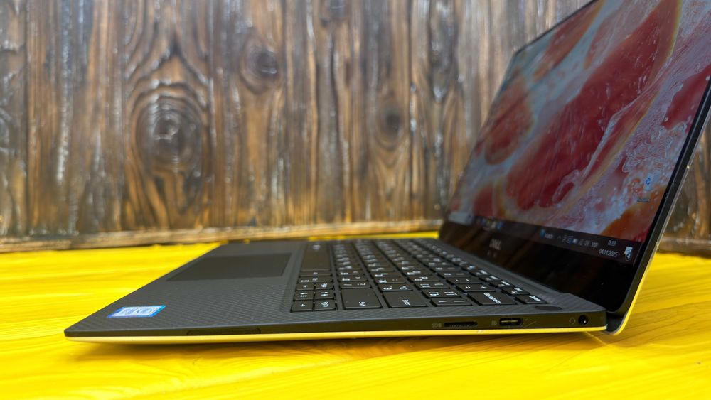 Преміальний Офісний Ультрабук Dell XPS 13 9370/13.3"/i5-8250U/ГАРАНТІЯ