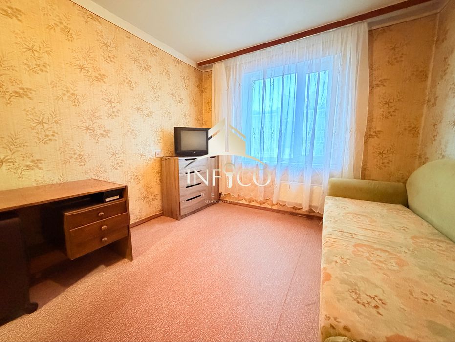 Продаж двокімнатної квартири в ПЗР