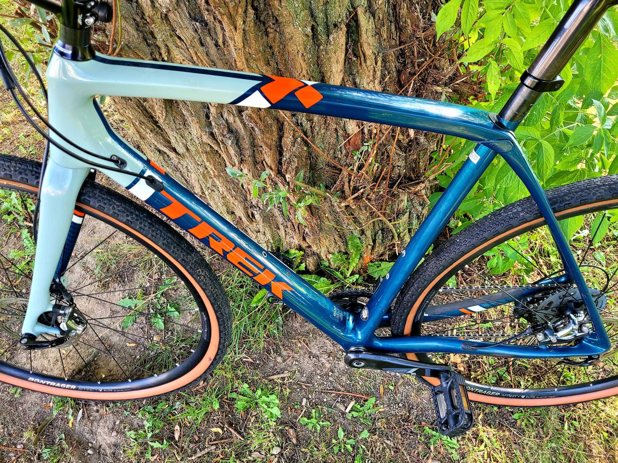 Rower Gravel Trek Boone 7 Disc ( Checkpoint ), b.lekki 8.1kg, karbon!