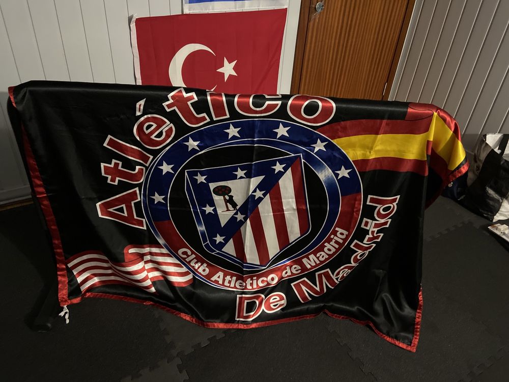 Vendo bandeira atletico de madrid