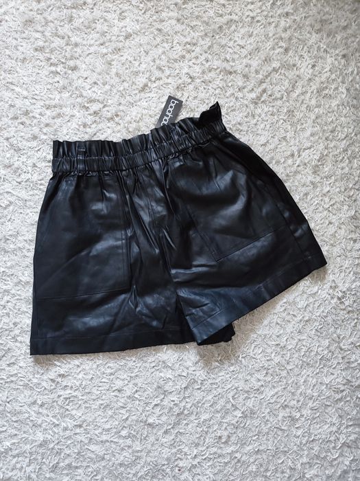 Фирменные кожаные шорты Boohoo р.L/XL