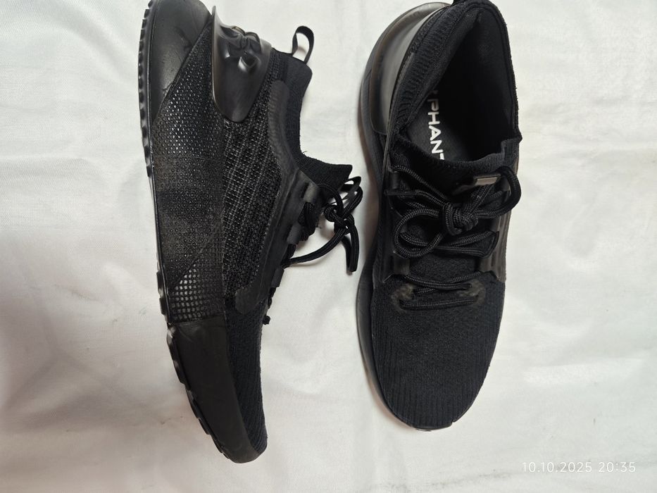 Кросівки  Under Armour HOVR Phantom.  44р
