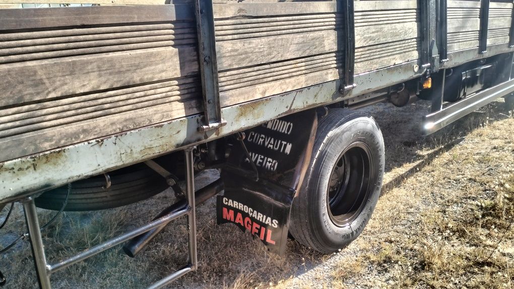 Mitsubishi Canter FE444