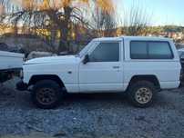 Nissan Patrol 260 para peças