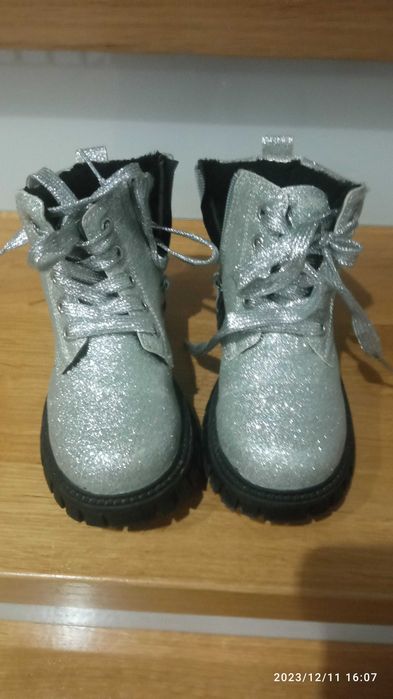 Buty dla dziewczynki roz. 27
