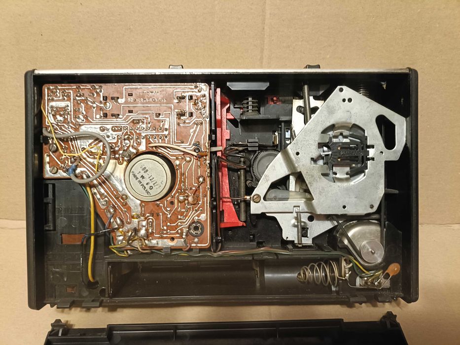 Magnetofon przenośny : GRUNDIG MK232