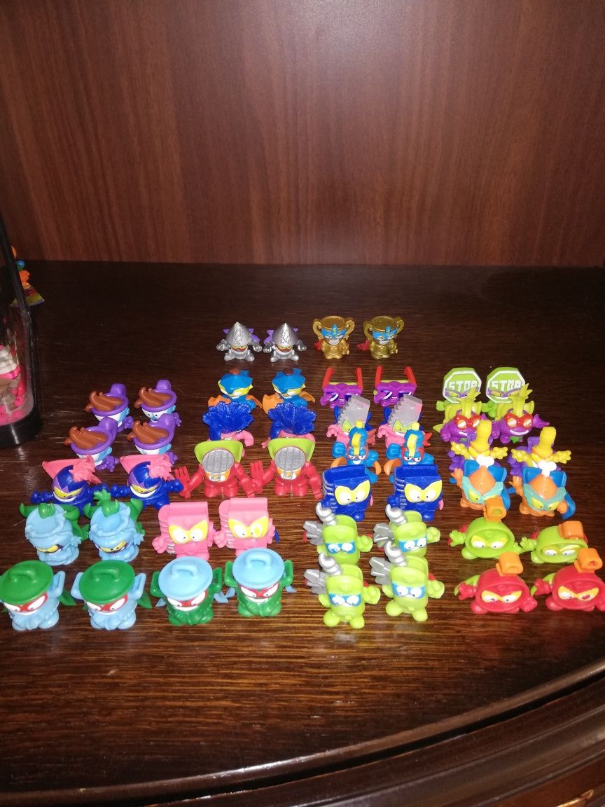 Figurki Super Zings seria 4