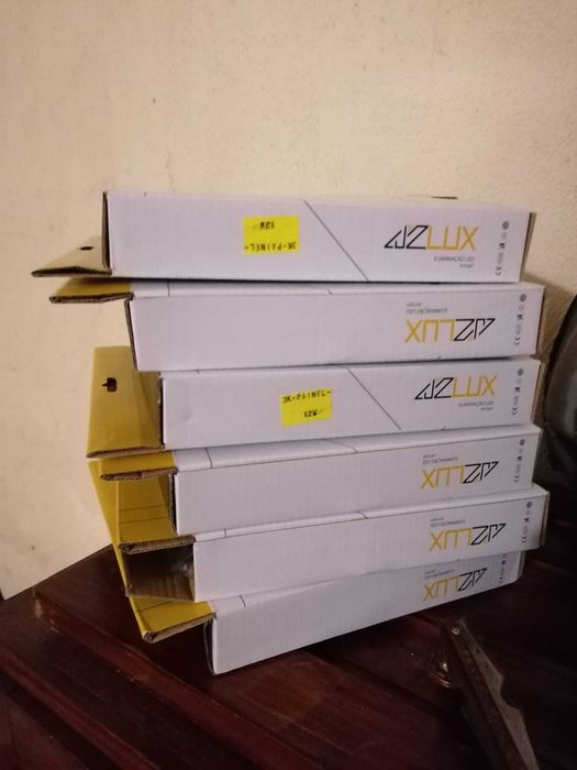 Painel de LED Quadrado (17 x 17 cm) 12W 3000K - Aço Escovado