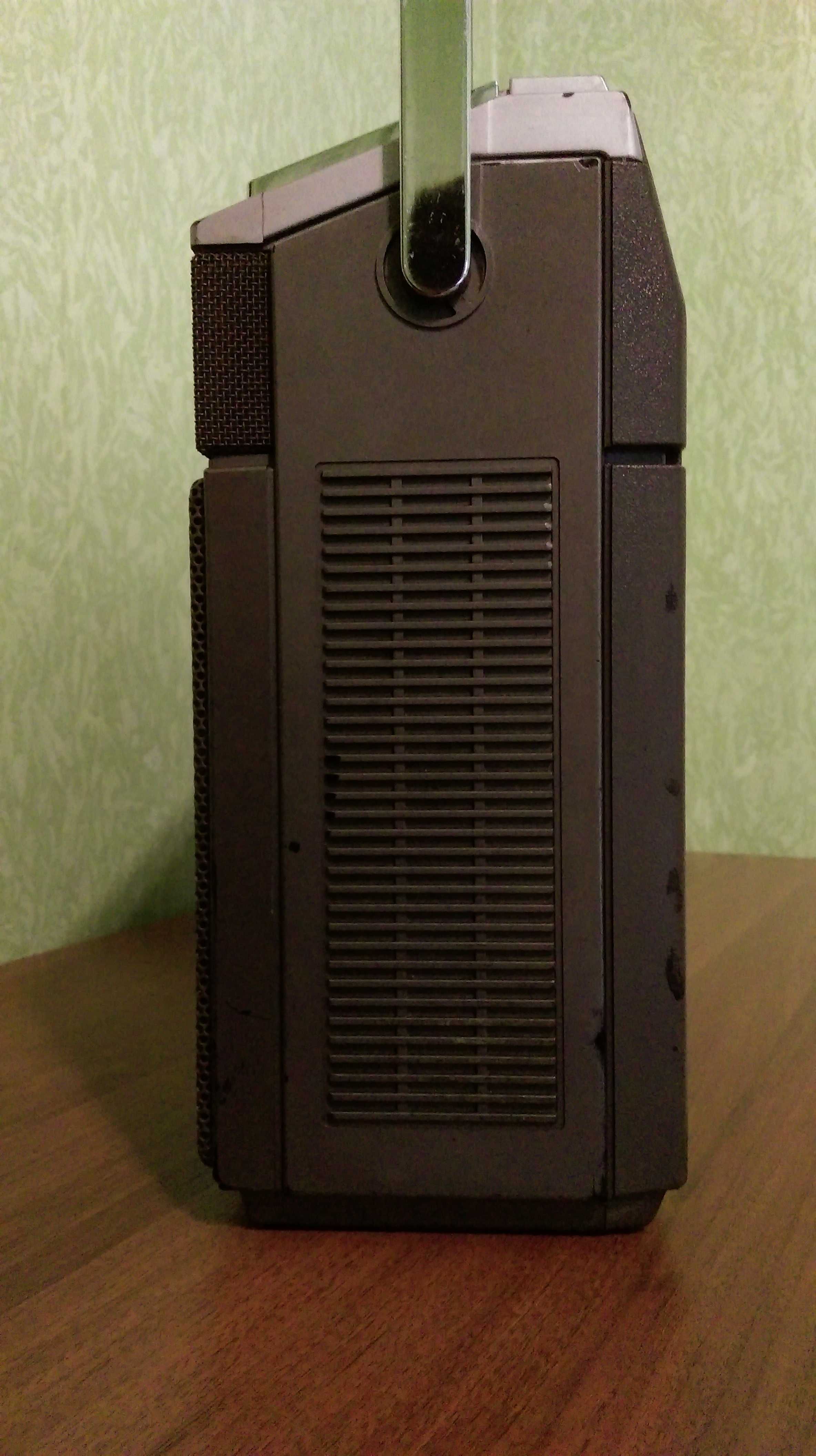 Hitachi TRK-8800E Made in Japan -1980 года выпуска (рабочая).