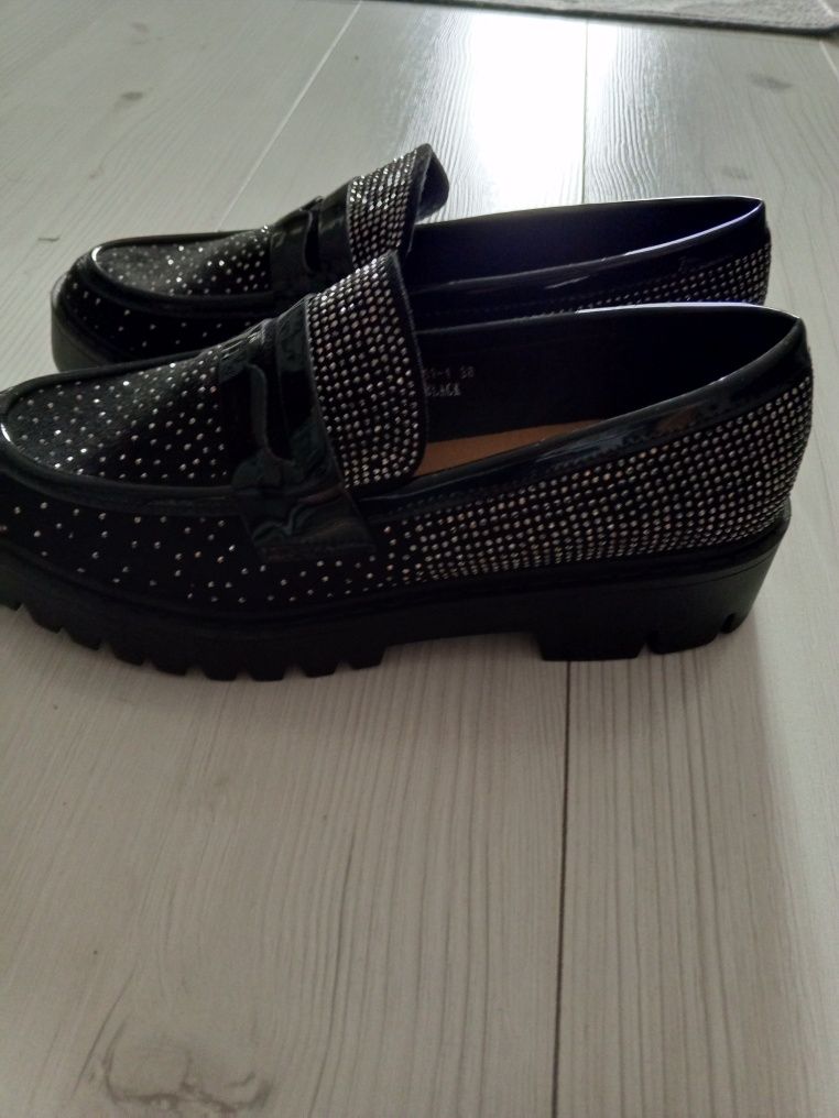 Buty damskie rozmiar 38 nowe