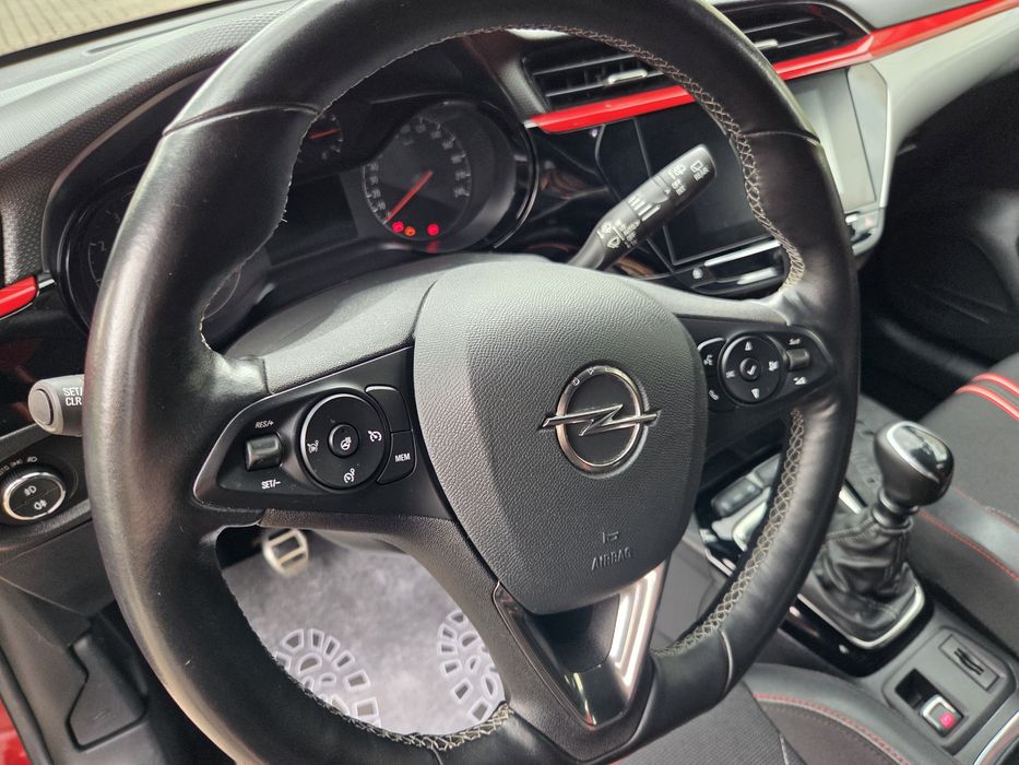 Opel Corsa GS Line 2020 rok.  1.2 benzyna == 
PRZEBIE