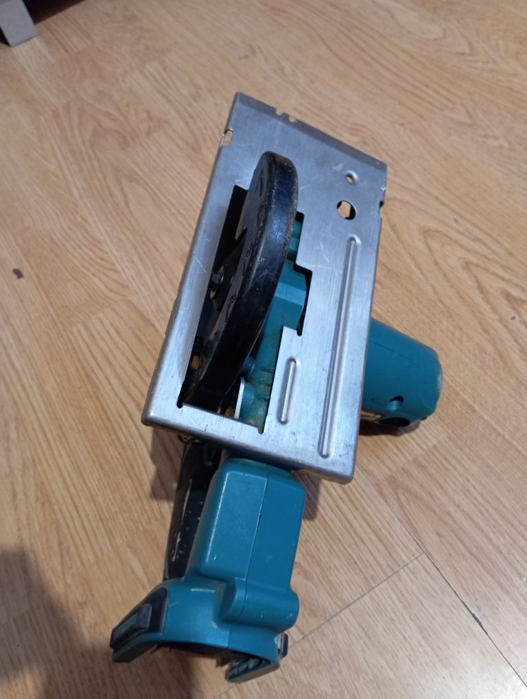 Makita dss501 18 v