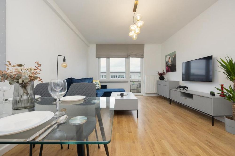 Apartmnet with two rooms in the center of Warsaw.. Marszaklowska 87