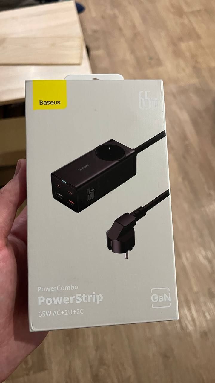 Потужний зарядний пристрій для ноутбука Baseus 65w Powerstrip