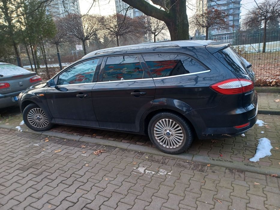 Ford Mondeo  // Rok 2008 Benzyna  // Małe uszkodzenie