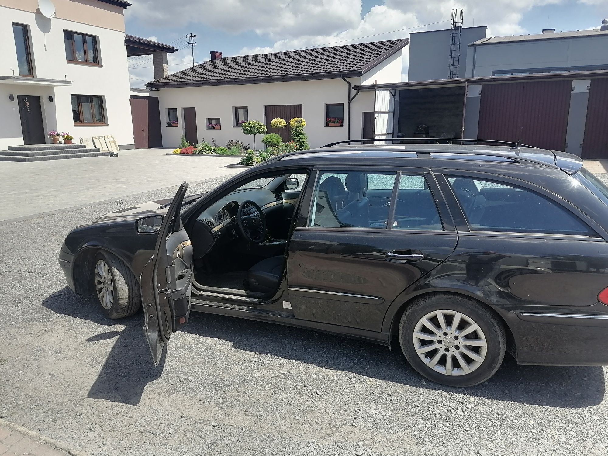 Sprzedam Mercedesa w211  rok 2007