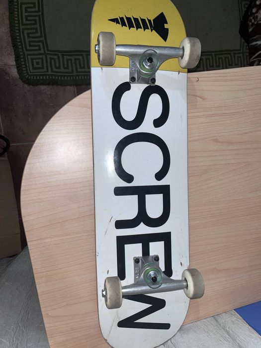 Skate Screw branco