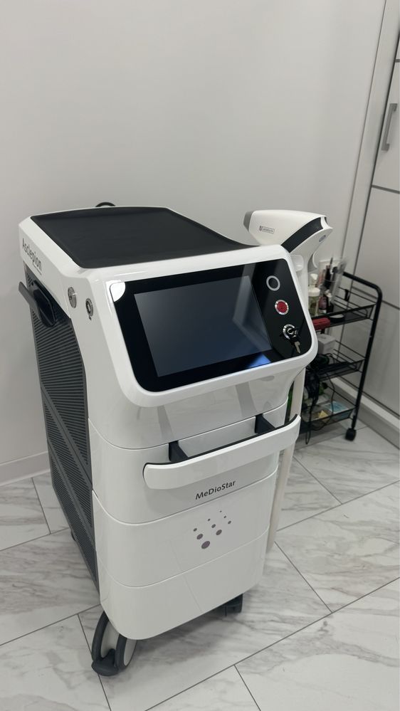 Laser do depilacji laserowej Asclepion MeDioStar Monolith 2022