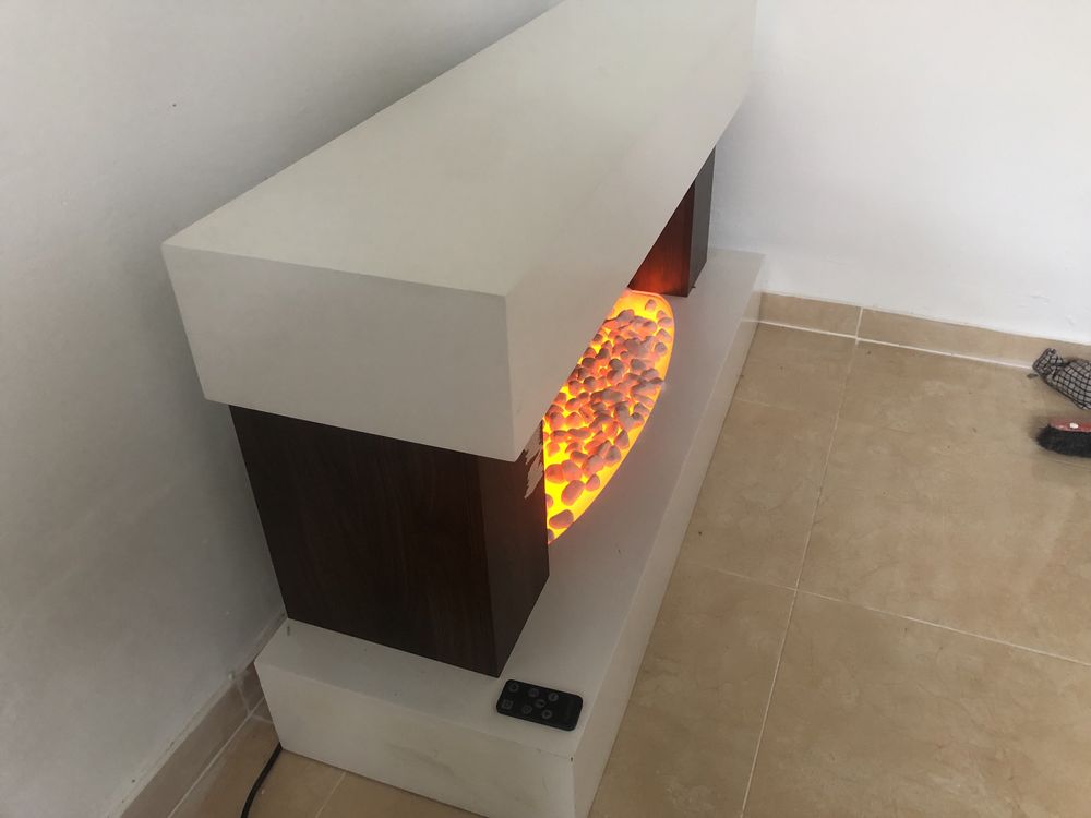 Electric Chimney - chaminé elétrica / balderia lareira de chão