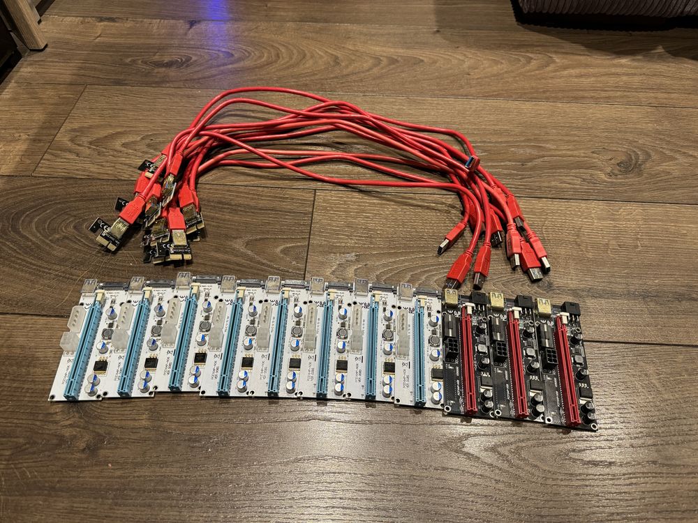 11x riser PCI-E z wtyczkami i kablami USB