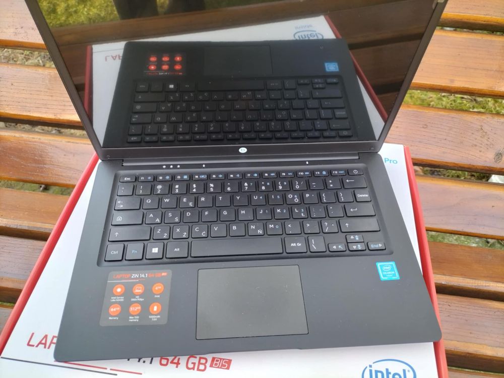 Новий ноутбук "techBit ZIN 14,1"64gb BIS"