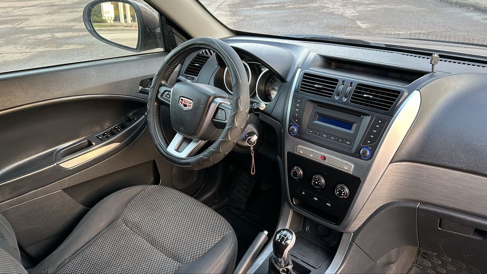 Кросовер Джилі Емгранд Х7 2.0 з ГАЗом