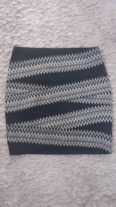 Trzy Spódnice mini Zara,HM rozmiar M