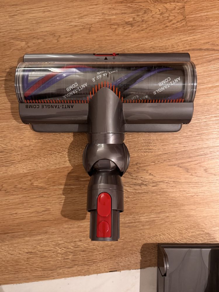Dyson v15 delect absolute