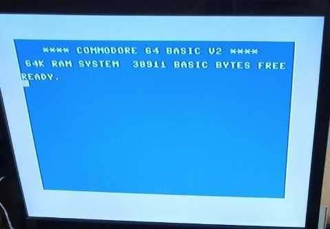 C64 C commodore 100% ok kolekcja retro 8bit HONG KONG mikrokomputer