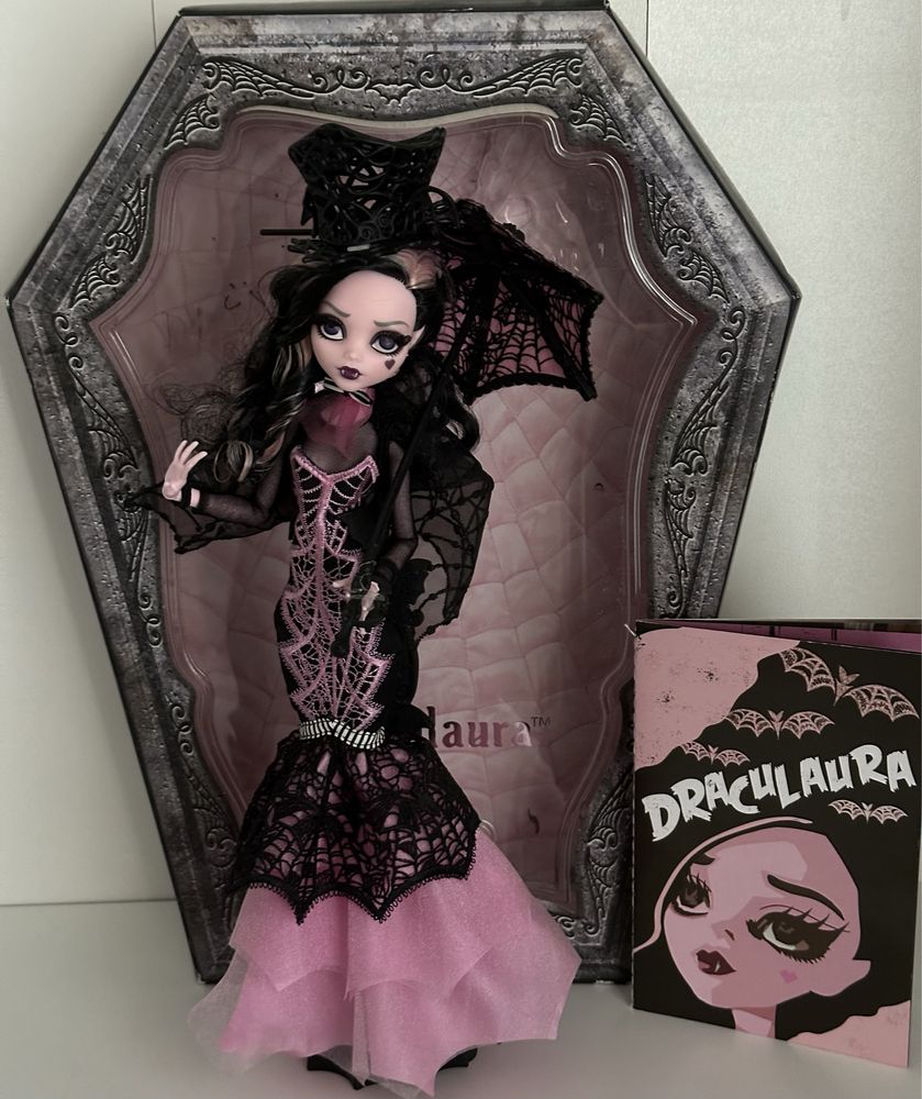 Monster High Draculaura Adult Collector 2015