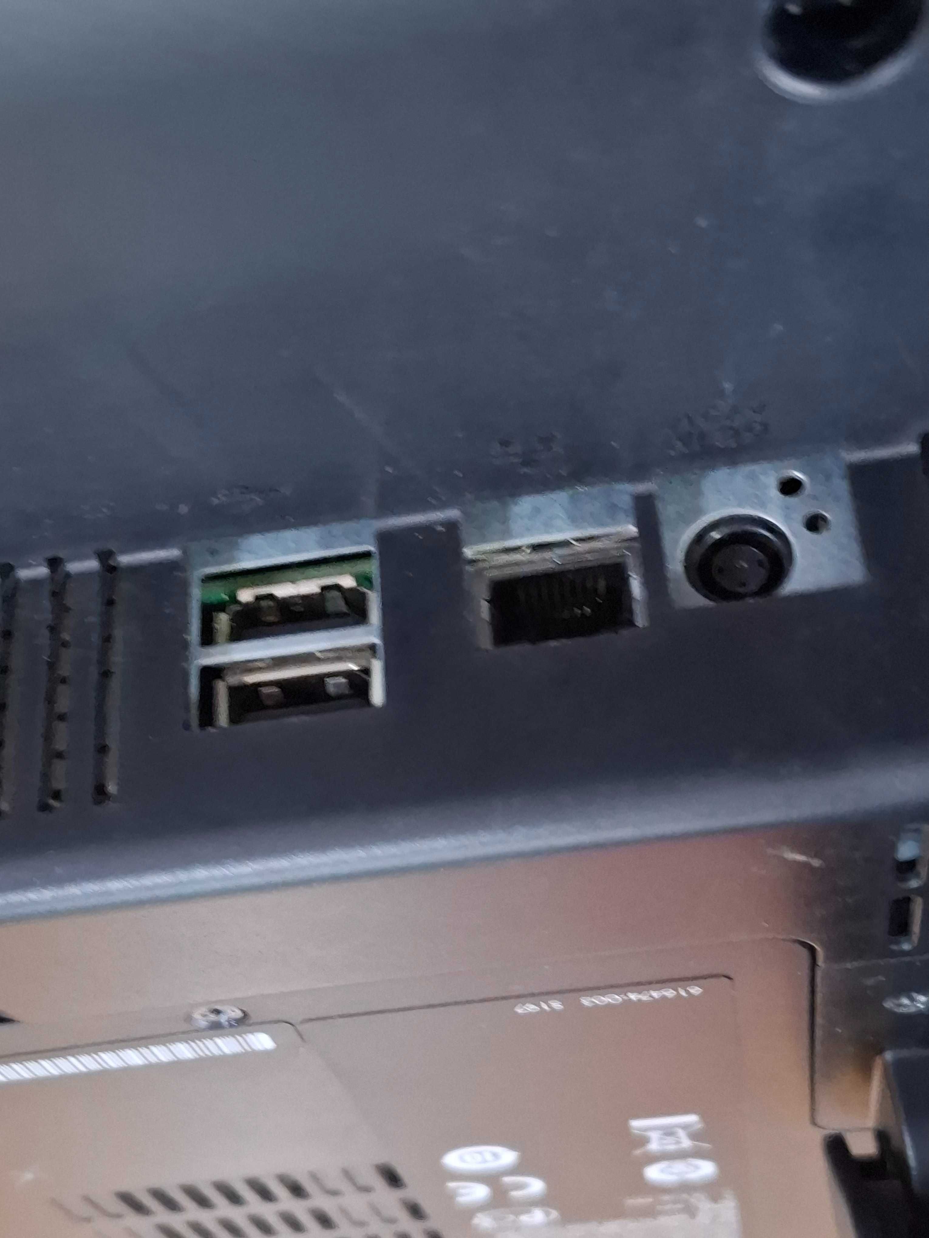 Komputer stacjonarny Compaq 100eu All in One PC 360GB WIN10 - myszka