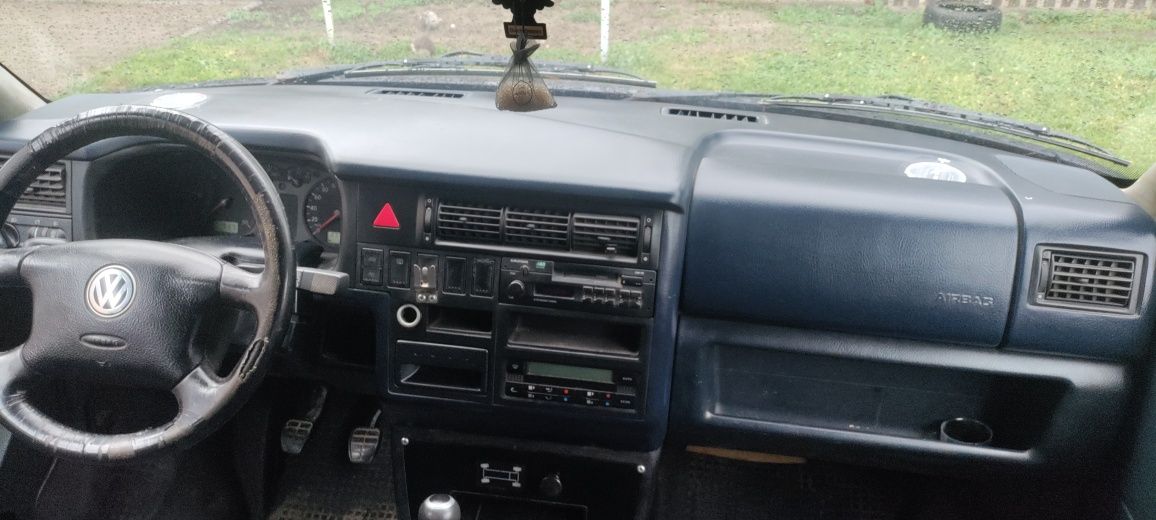 Caravella syncro 4x4 long 2 5 TDI