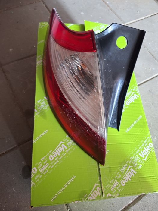 Lampa renault megane 3