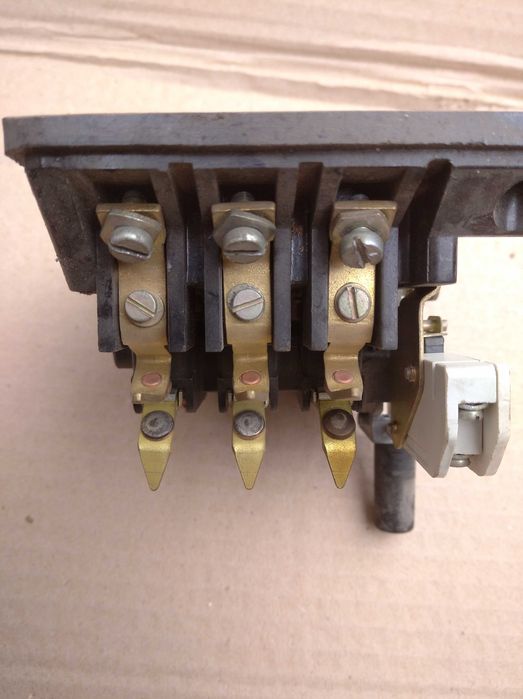 Автоматичний вимикач 25А, 500В