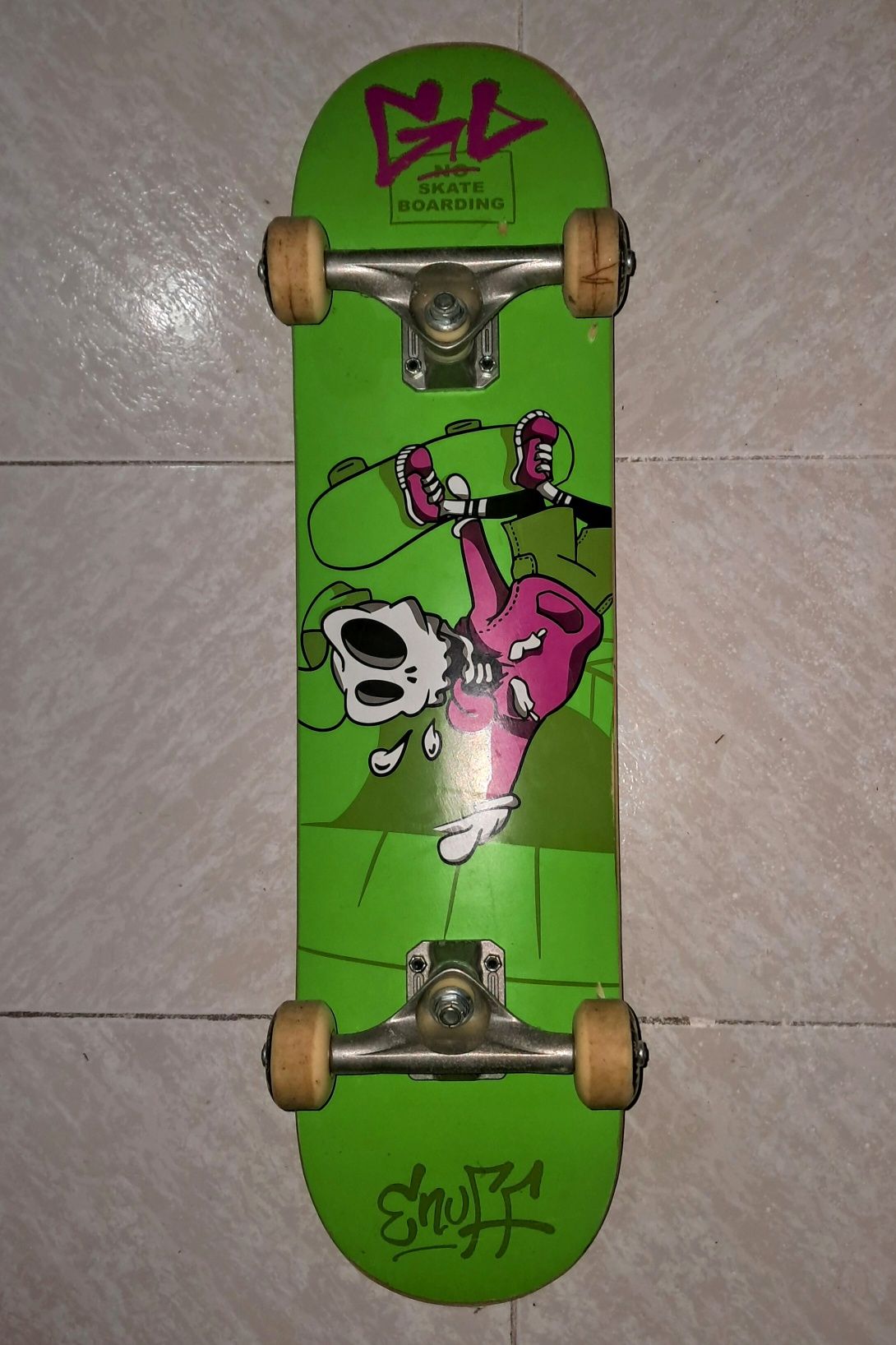 Skates novos – NKX e Enuff Skateboards