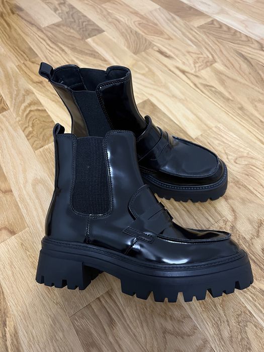 Жіночі осінні черевики