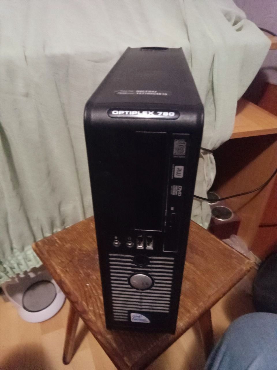 Офісний комп'ютер DELL