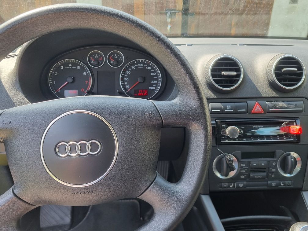 Audi a3 8p 1.6 mpi