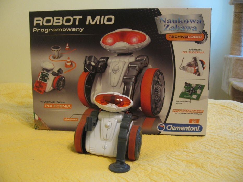robot milo w idealnym stanie