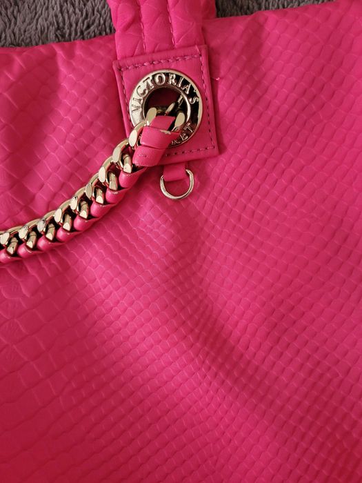 Pink Victoria's Secret bag