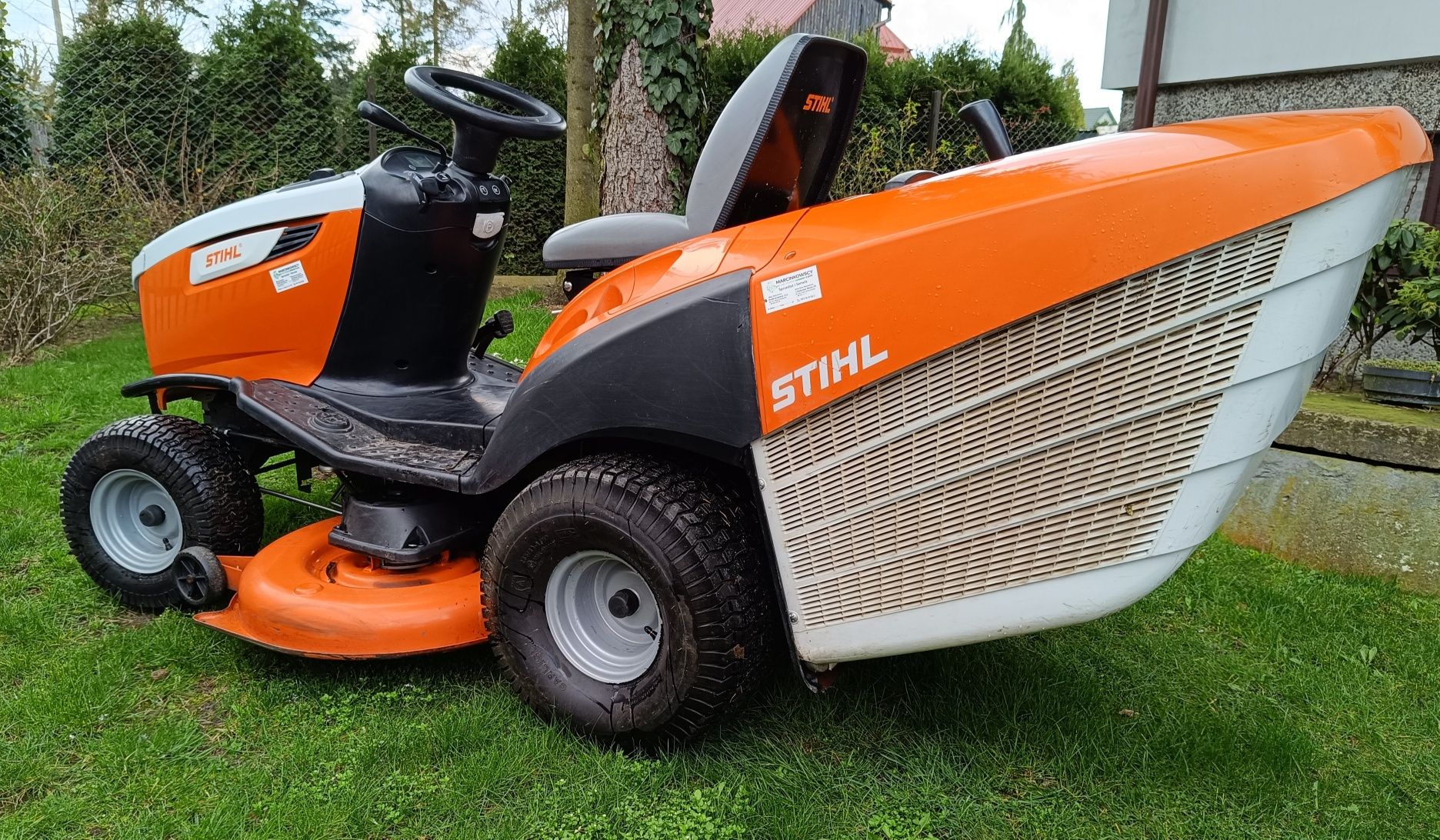 Traktorek Kosiarka firmy stihl RT 6127ZL silnik 2 cylindrowy,autoamt