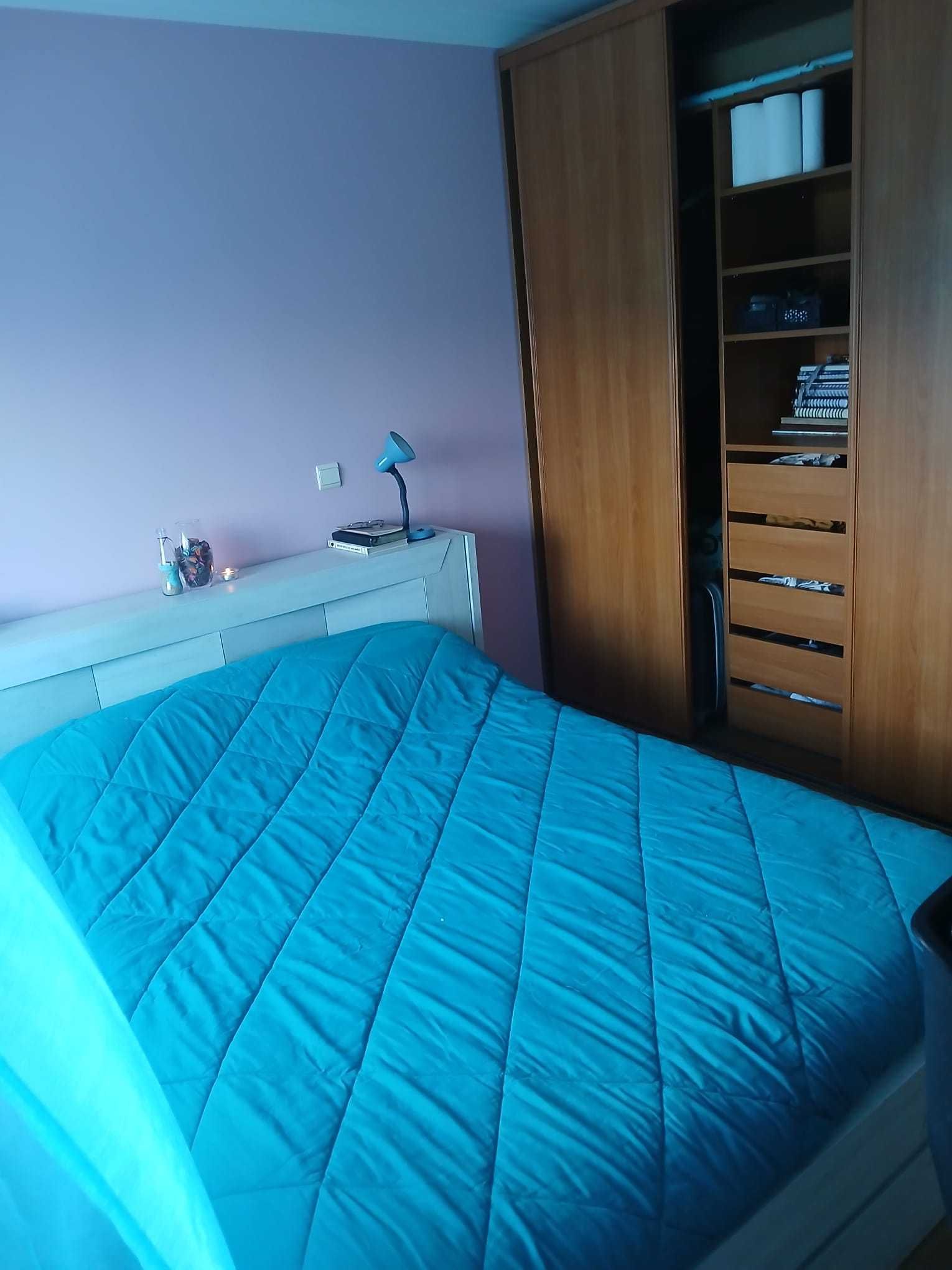 Alugo quarto paço arcos
