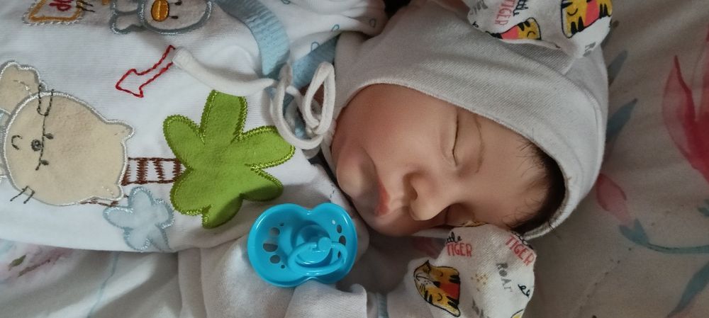 Śliczny duży bobas ok. 50 cm. Typ reborn jak prawdziwe dziecko ok.50cm