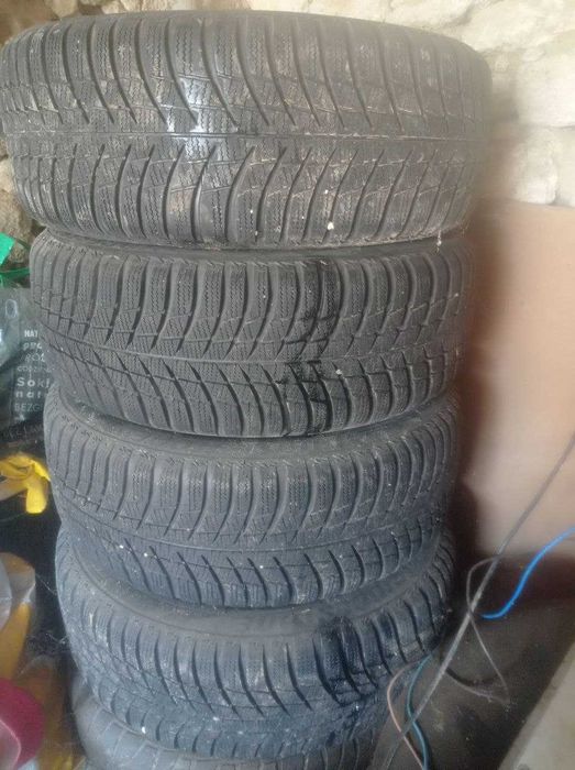 Продам колеса  205/55/16. 5/112