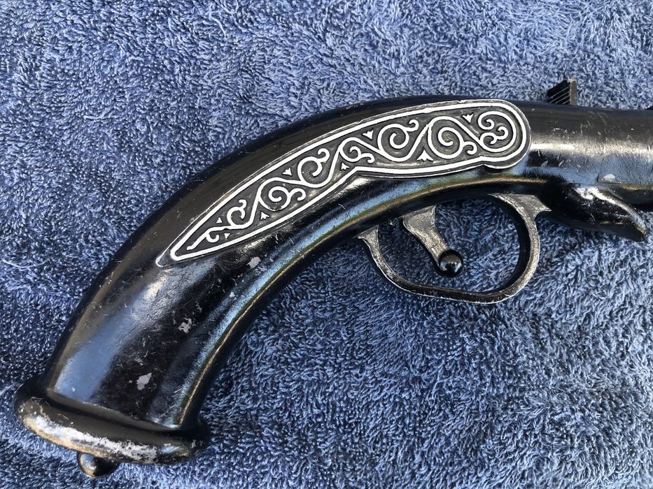 Продам іграшку игрушку сувенір сувенир пістолет пистолет мушкет