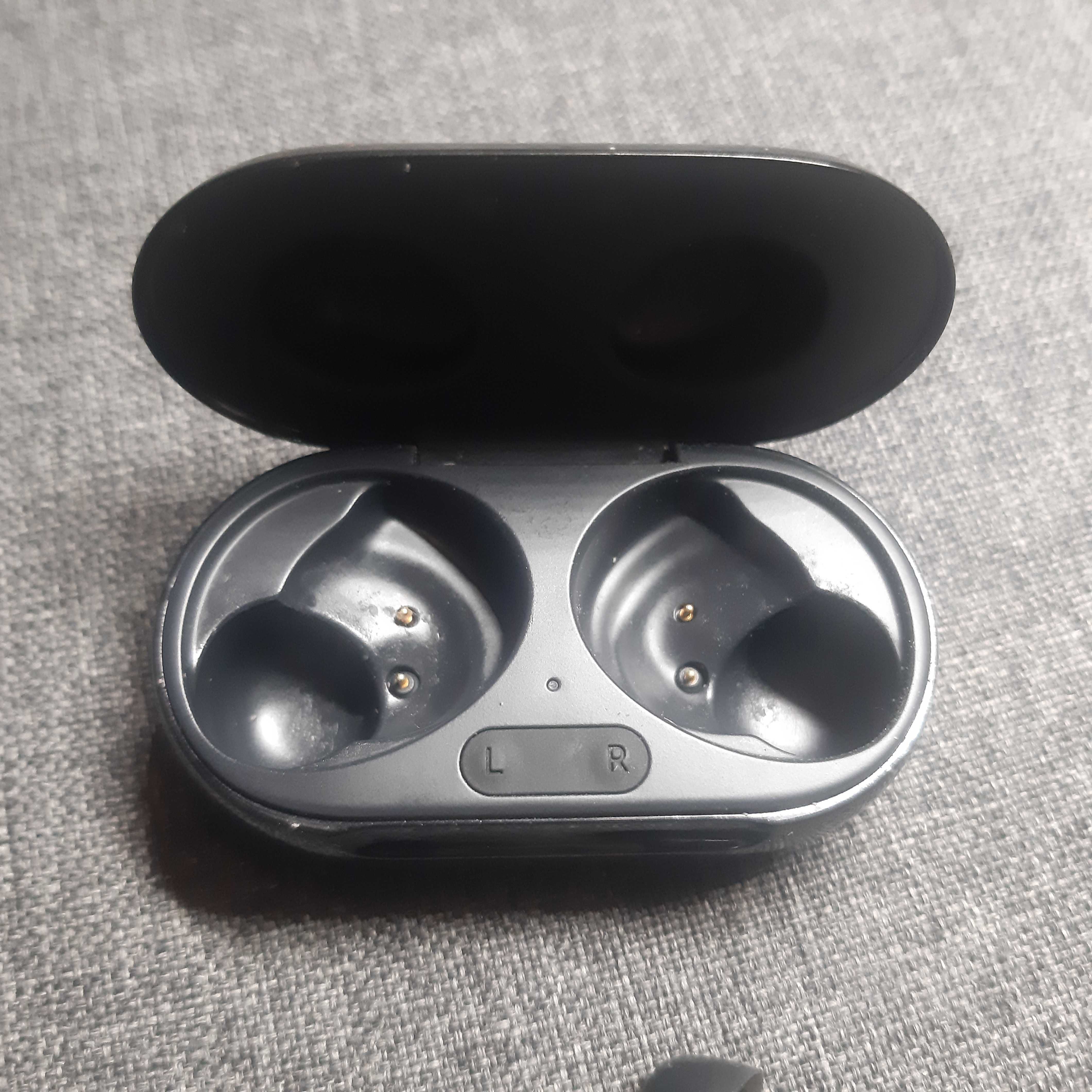 Блютуз наушники Samsung Galaxy Buds plus сенсорные