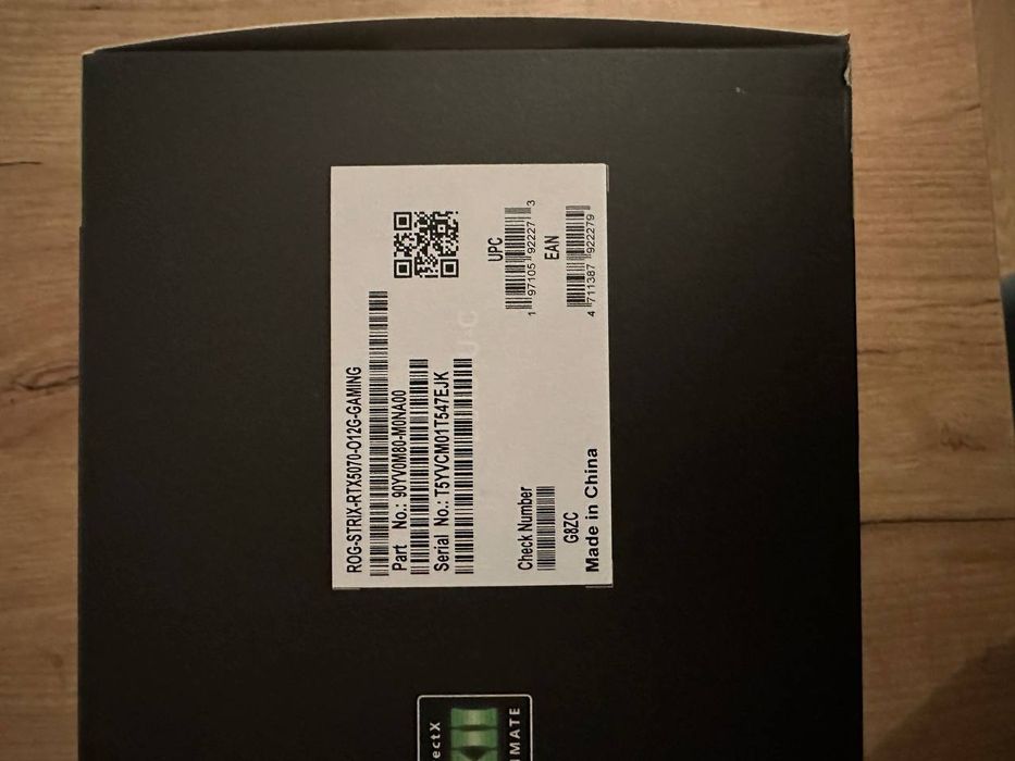 ASUS GeForce RTX 5070 ROG strix OC 12GB GDDR7